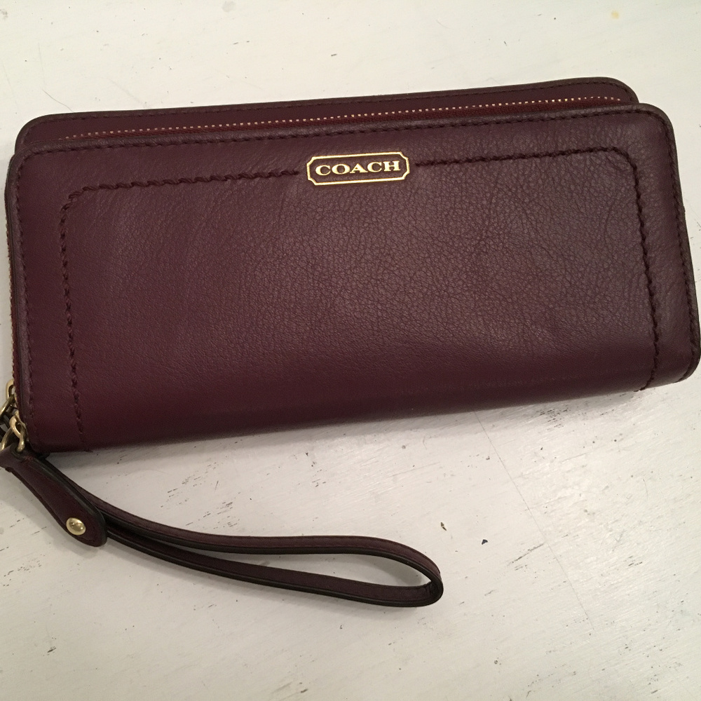 Coach Expandable Wallet with Wrist Strap NWOT